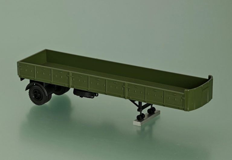 МАЗ-93801 1-осный полуприцеп с металлическими откидными боковыми и задним бортами