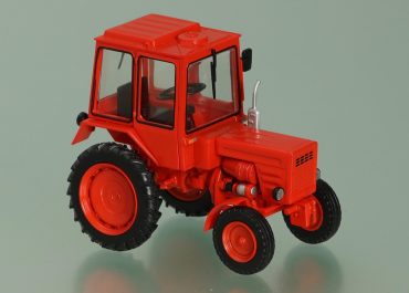 Т-25А колёсный трактор для работы в садах, на огородах и небольших полевых участках