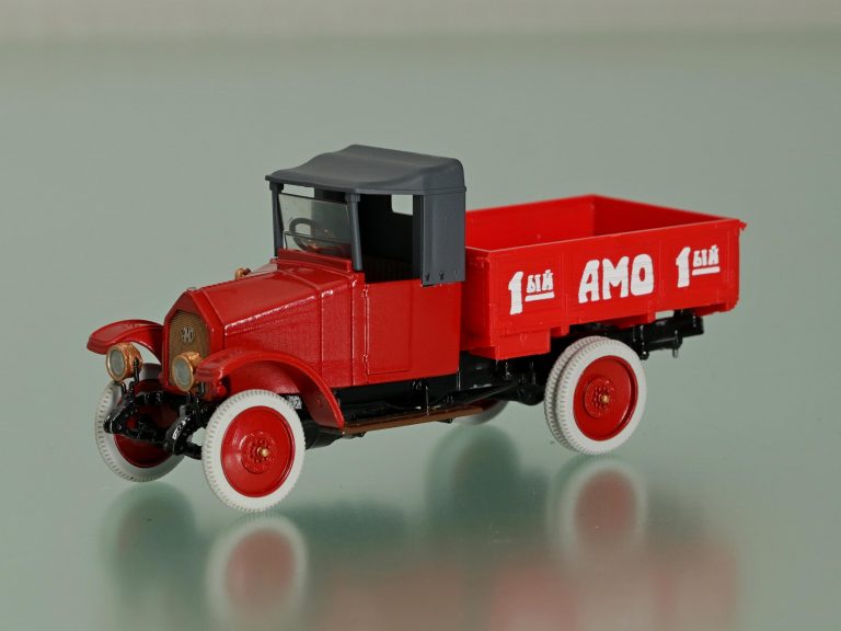 АМО тип Ф-15 экземпляр №1 из 1-й партии 10 шт. 1924 год, бортовой грузовик