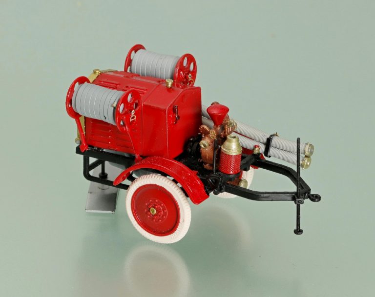 Прицепная пожарная мотопомпа типа Мото-С на колесном ходу с коловратным насосом КН-900 или КН-1200