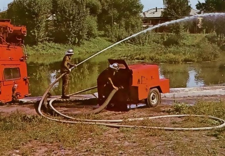 МП-1600 пожарная прицепная мотопомпа