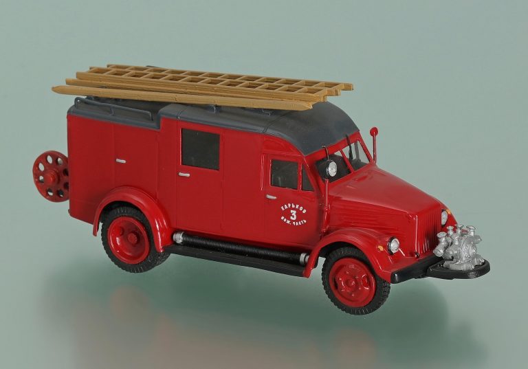 ПМГ-5 пожарный автонасос с рукавной катушкой на шасси ГАЗ-51