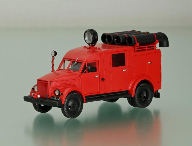 АГДЗС, автомобиль газодымозащитной службы на базе автонасоса ПМГ-5 на шасси ГАЗ-51