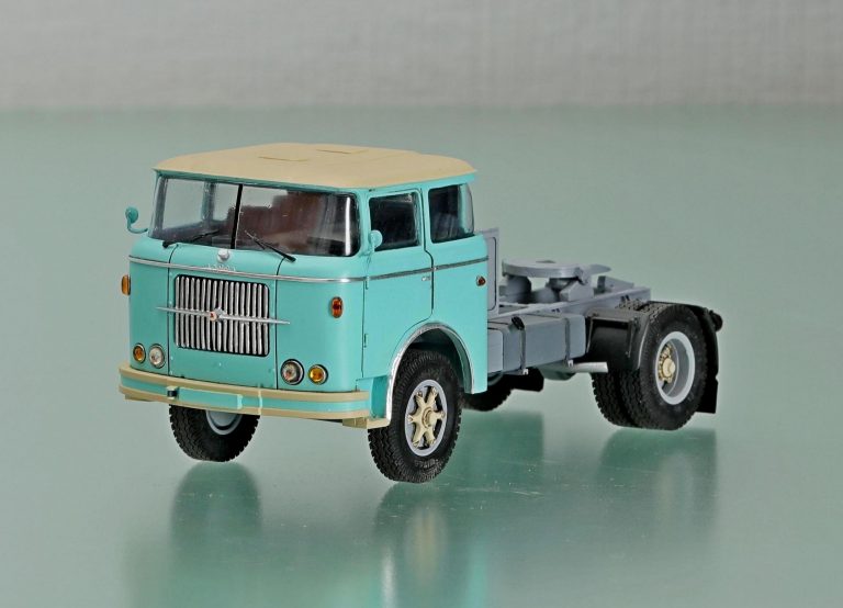 Шкода-706RTTN, Škoda-706RTTN седельный тягач для дальних междугородных перевозок