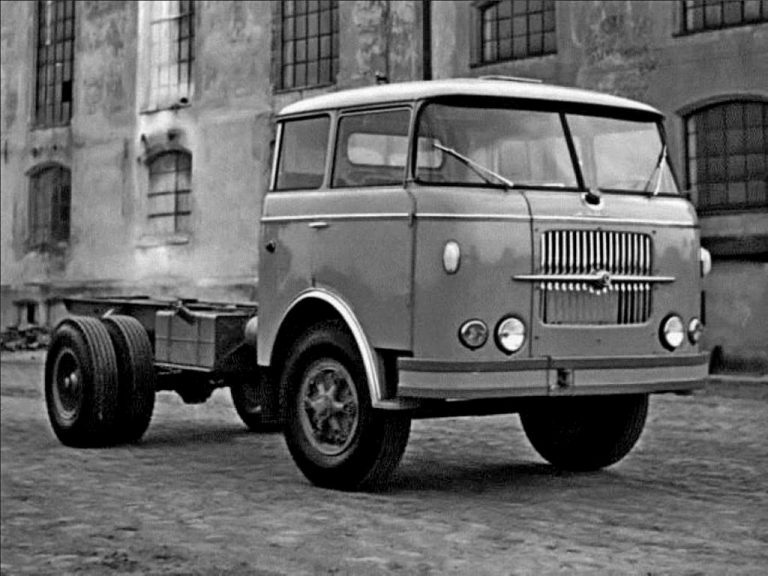 Шкода-706RTTN, Škoda-706RTTN седельный тягач для дальних междугородных перевозок