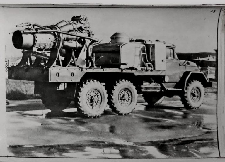 АГВТ-100(131) модель 141 пожарный автомобиль газоводяного тушения на шасси ЗиЛ-131