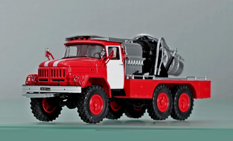 АГВТ-100(131) модель 141 пожарный автомобиль газоводяного тушения на шасси ЗиЛ-131